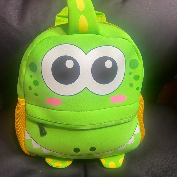 3D Little Dino Kids School Backpack - Picture 3 of 5